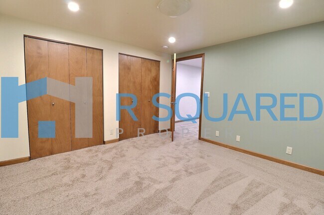 Building Photo - 307 Slater St