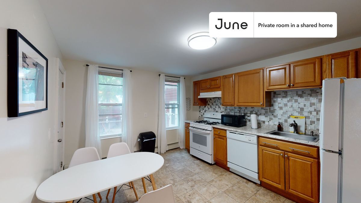 Building Photo - Room in Shared 3 bed/1 bath home in Central Square (Cambridge)