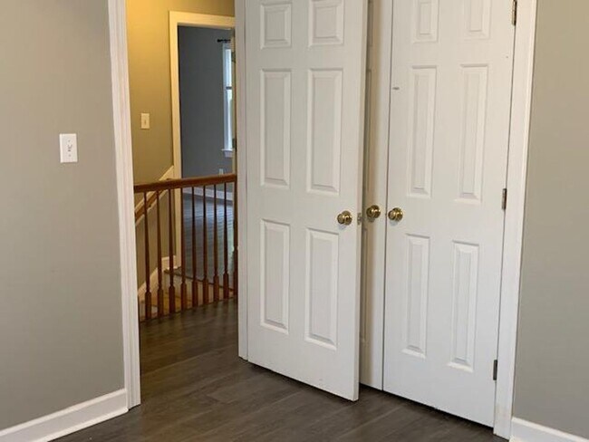 Building Photo - 2324 Buckstone Ct