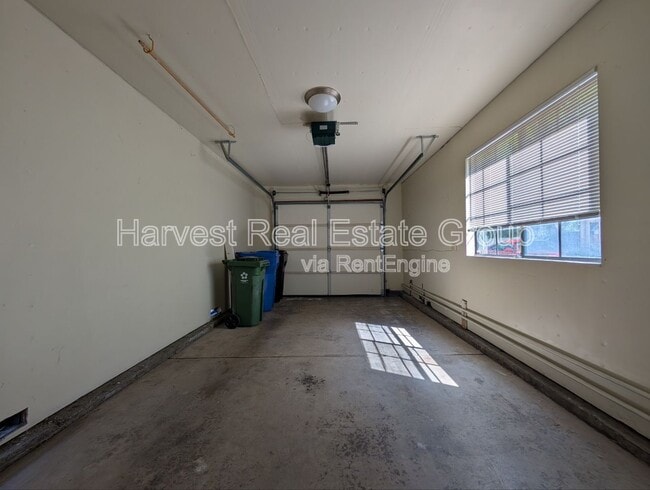 Building Photo - 4014 Penny Terrace