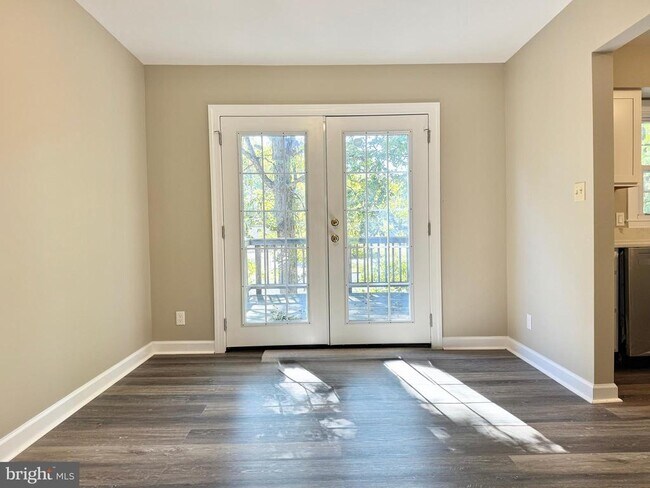 Building Photo - 2 Kelly Ct