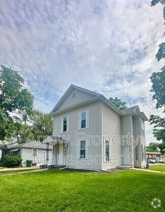 Building Photo - 1300 N 26th St