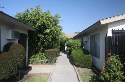 Building Photo - La Ventura Apartments