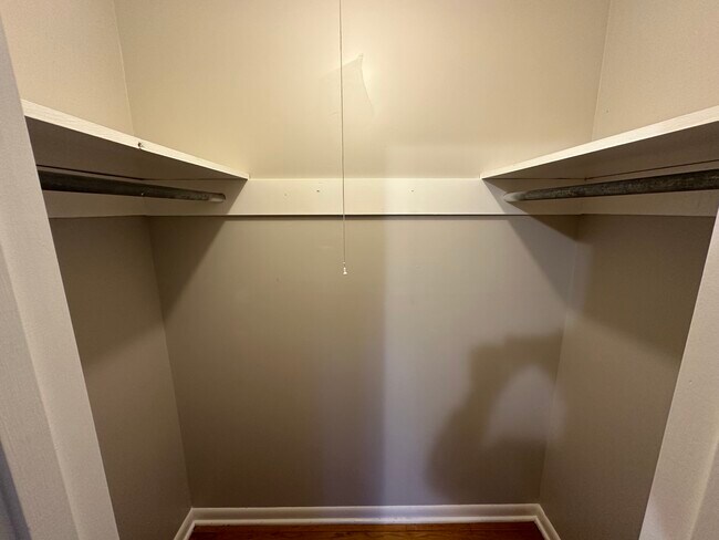 Building Photo - 500 Peachwood Pl