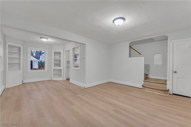 Building Photo - 3811 Highland Rd