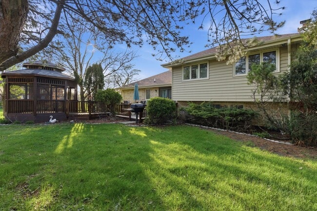 Building Photo - 14433 Mallard Dr