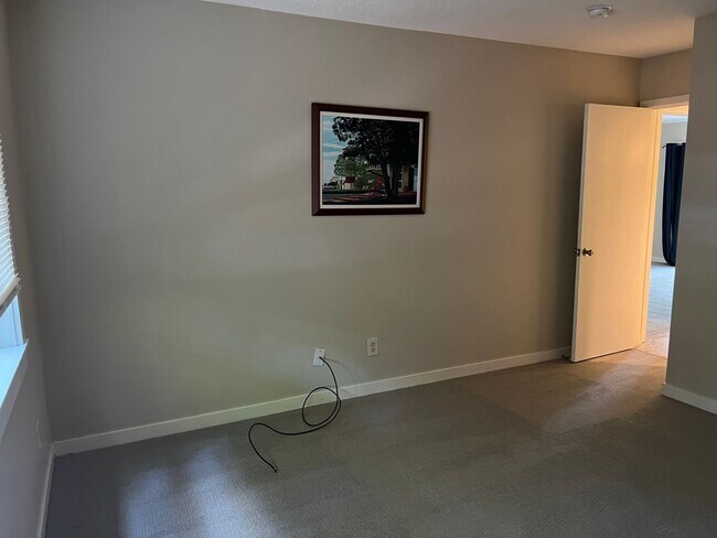 Building Photo - Unfurnished First Floor 3BR Condo in Sea Pines, Near Harbour Town!