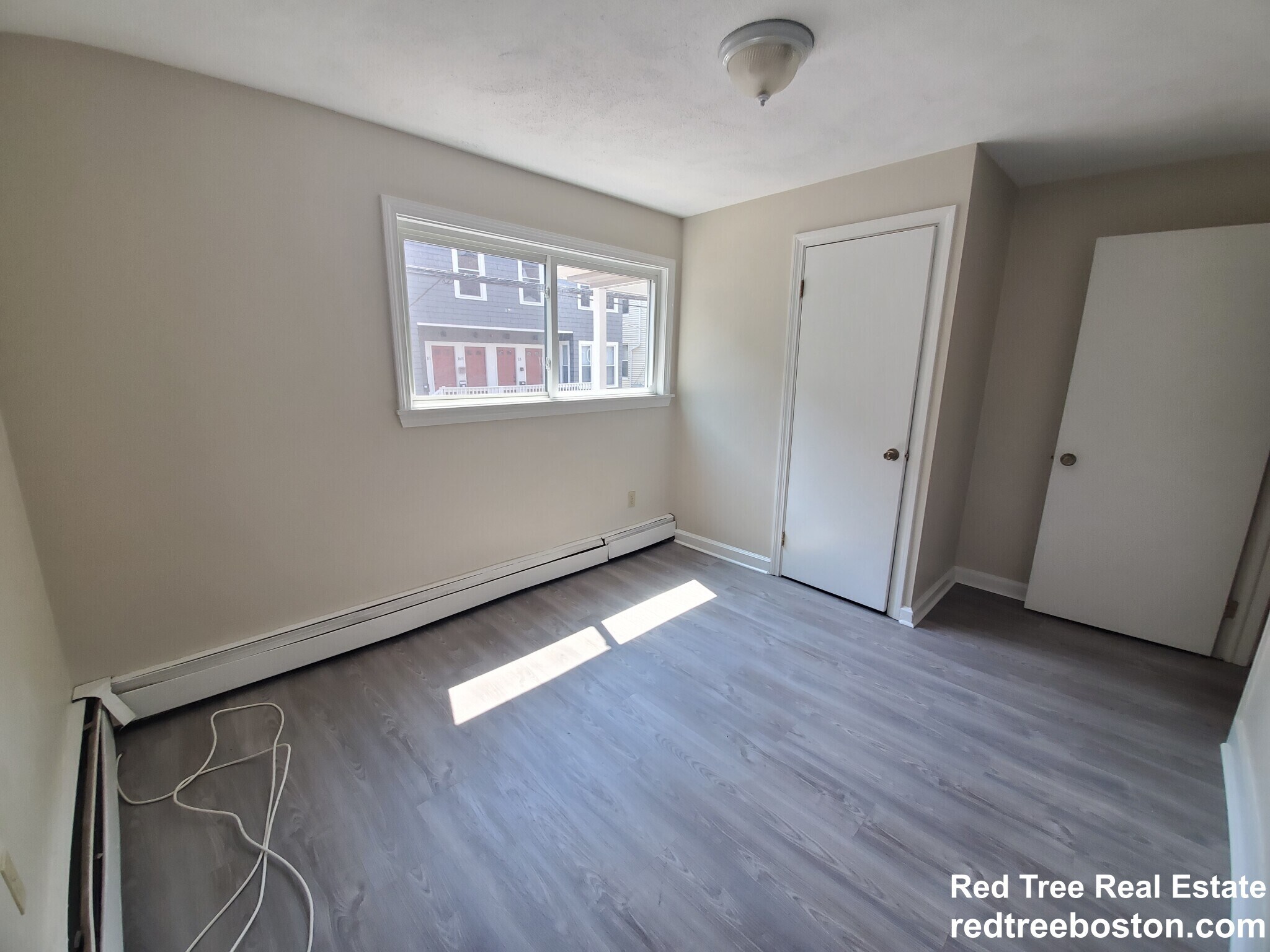 Building Photo - 13 Suffolk St