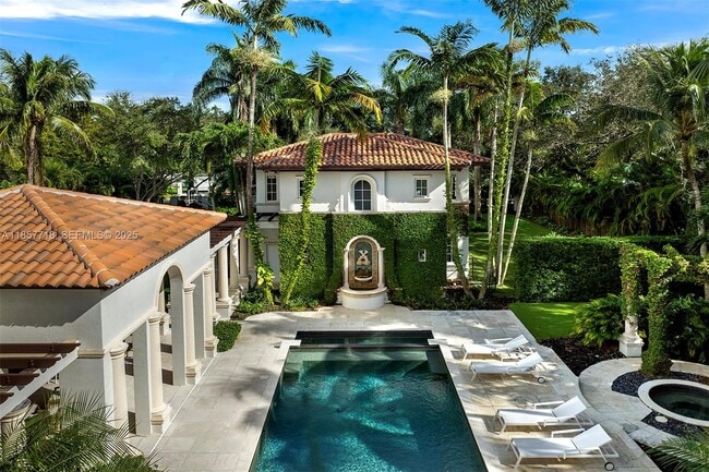 Building Photo - 9941 SW 60th Ct