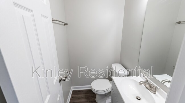 Building Photo - 613 Key St