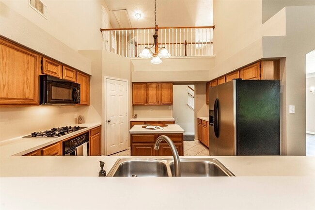 Building Photo - 2608 Leroy St