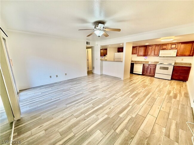 Building Photo - 4410 Sandy River Dr