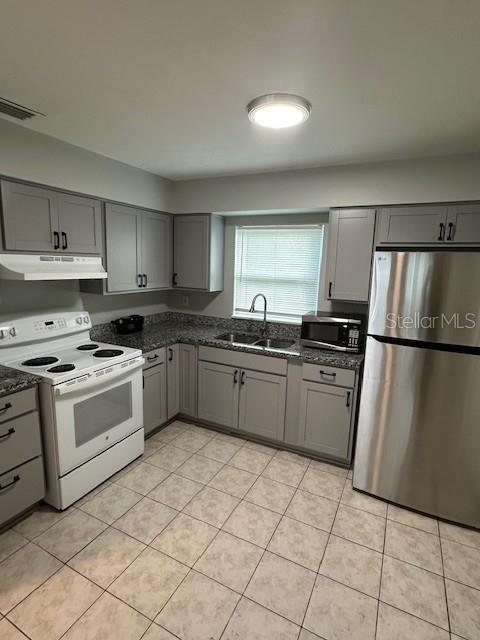 Primary Photo - 10405 N Jasmine Ave