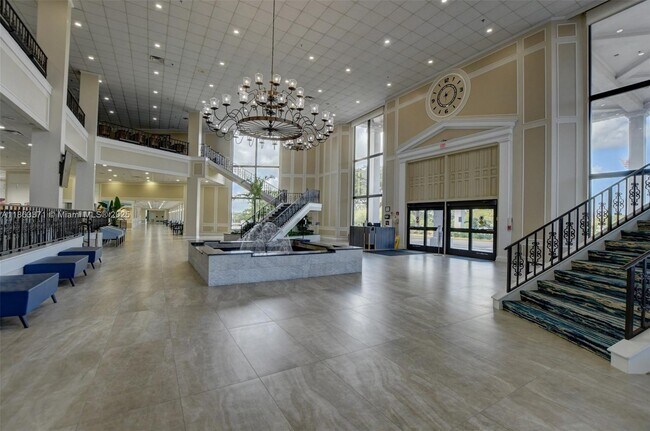 Building Photo - 93 Ventnor E