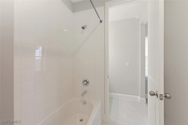 Building Photo - 3576 Pilot Cir