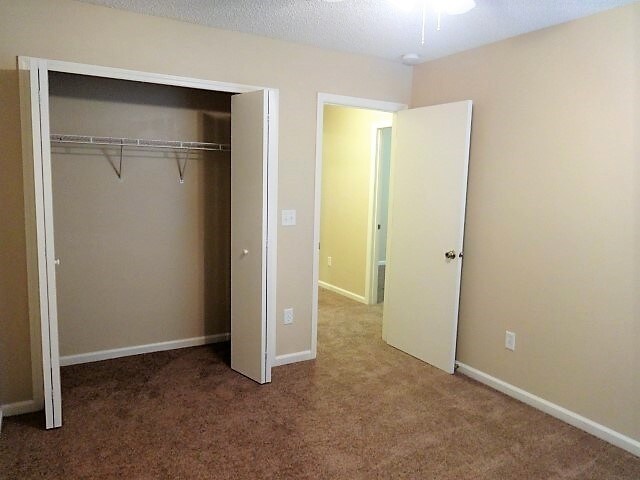 Building Photo - 13491 Ashford Wood Ct W