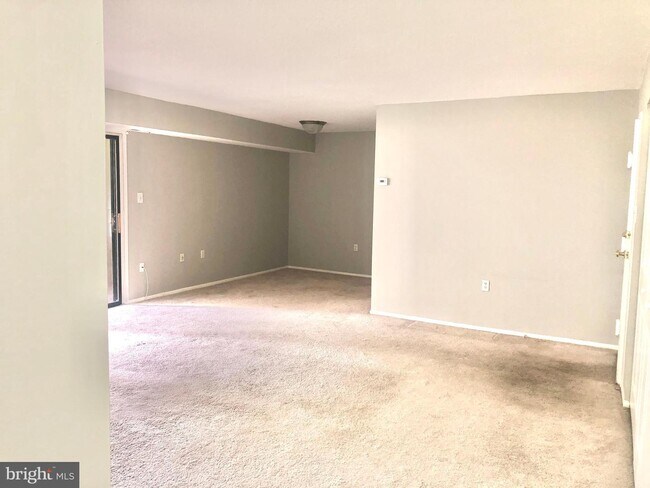 Building Photo - 1809 Snow Meadow Ln