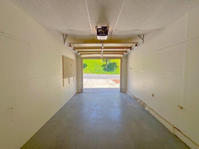 Building Photo - 3327 Bahia Blanca E