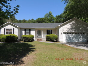 Building Photo - 224 Natalie Ln