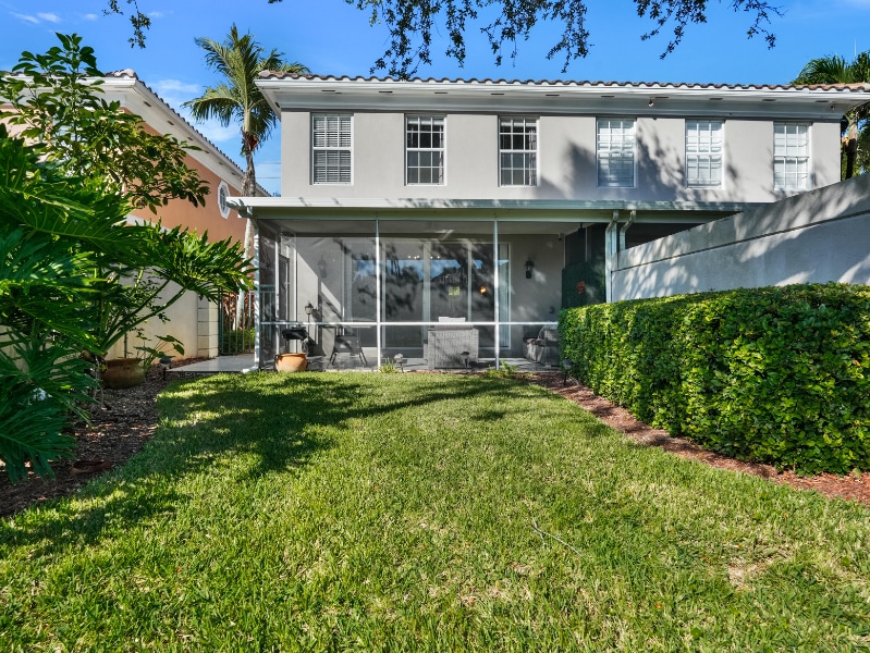 Building Photo - 5609 Cove Cir