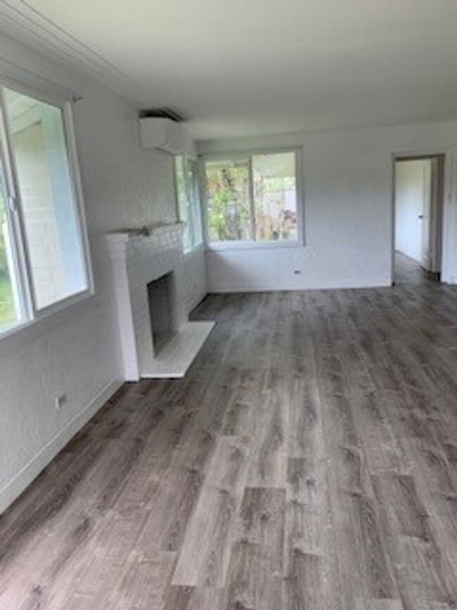 Building Photo - 186 Ohana St