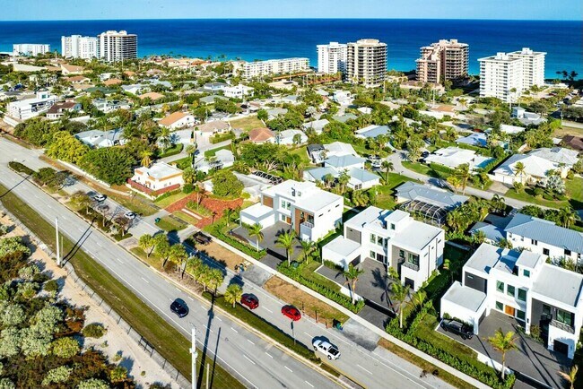 Building Photo - 13460 U.S. Rte 1