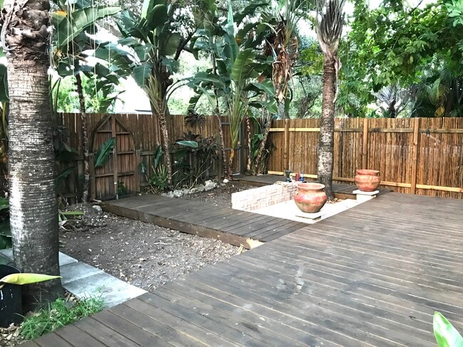 Building Photo - 536 NW 47th St