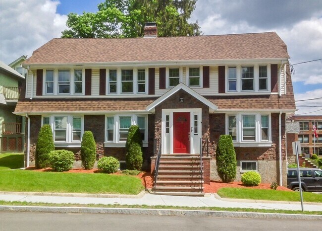 Primary Photo - 11 Middlesex Rd