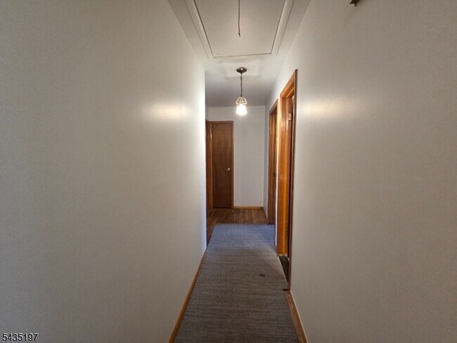 Building Photo - 508 Lincoln St