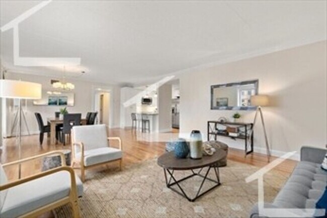 Building Photo - Coolidge Corner Location, High-End Finishe...