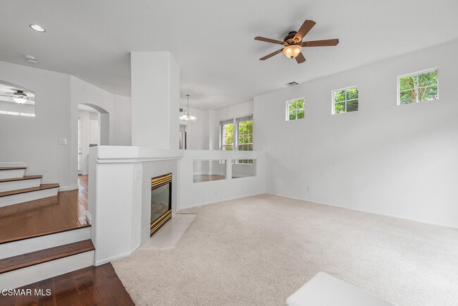 Building Photo - 375 Avenida De Royale