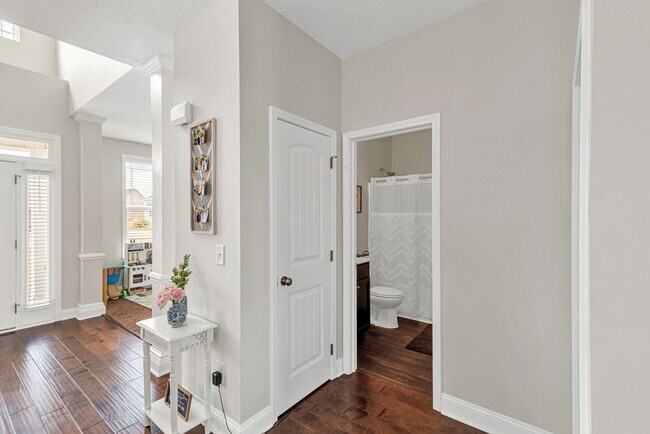 Building Photo - 301 Bear Run