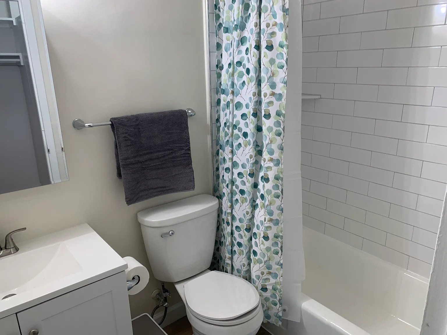 bathroom - 1011 Arlington Blvd