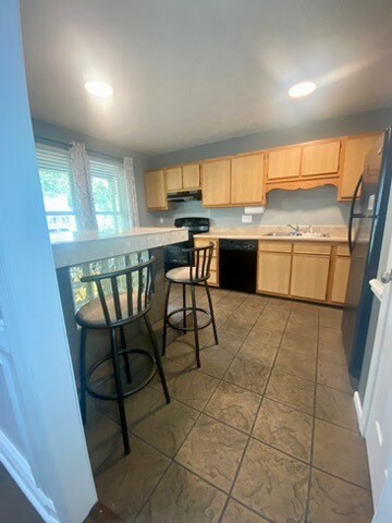 Building Photo - 5681 Pepperbush Dr