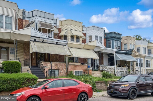 Building Photo - 6257 N 18th St