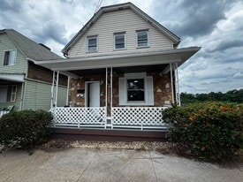 Building Photo - 1717 Martha St