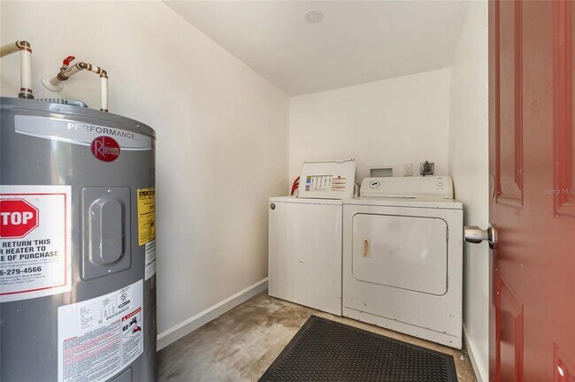 Building Photo - 5071 Eaglesmere Dr