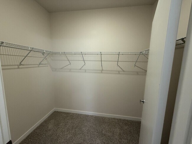 Building Photo - Northern Point Apartments