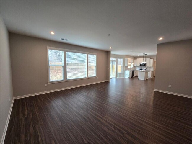 Building Photo - 196 Catalpa Grv