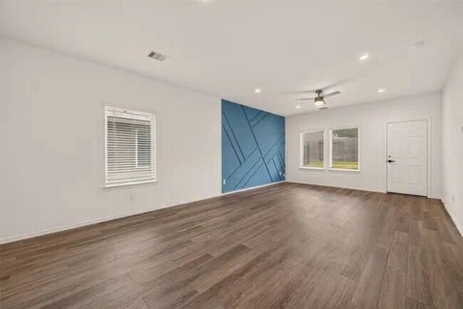 Building Photo - 12338 lariat Run Dr