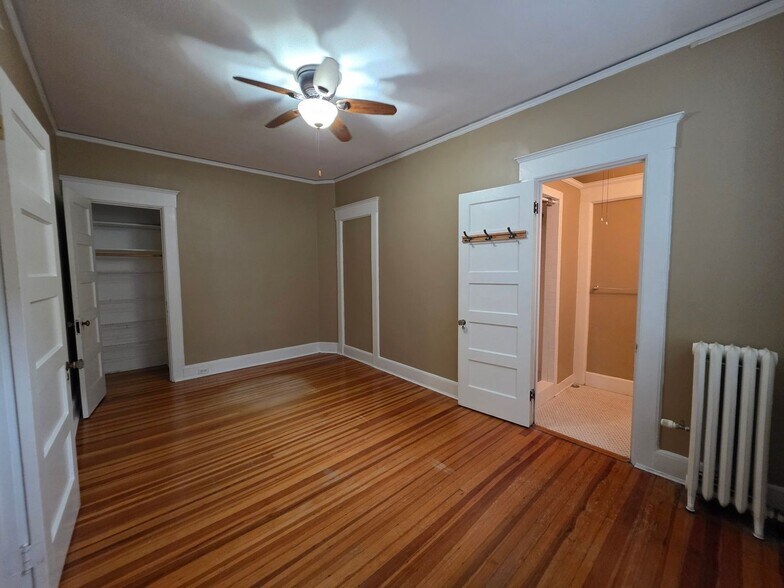 Building Photo - 600 W Olney Rd