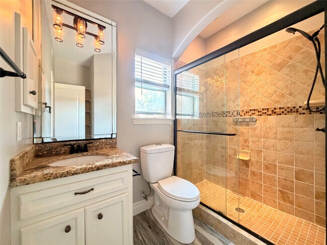 Building Photo - 5124 Carefree Dr