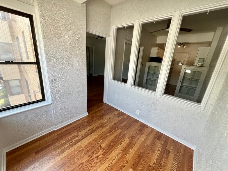 Building Photo - 2032 Belmont Rd NW