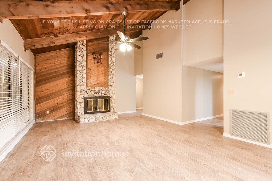 Building Photo - 1124 Dappled Elm Ln