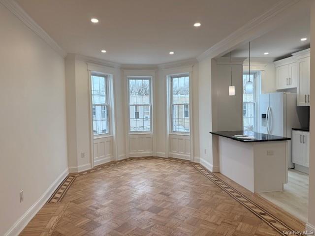 Building Photo - 61-33 Palmetto St