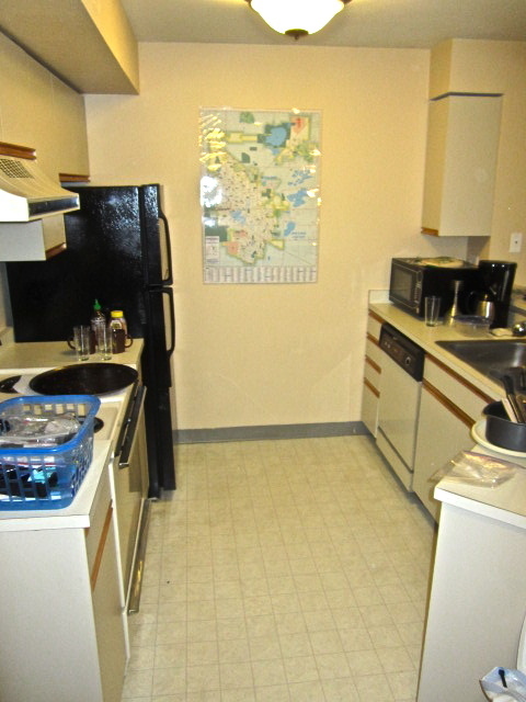 Building Photo - Spacious One Bedroom Condo.  Reduced Rent ...