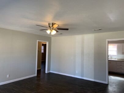 Building Photo - "Charming 3-Bed, 2-Bath Home with 1,410 Sq Ft in Lubbock's Heart"