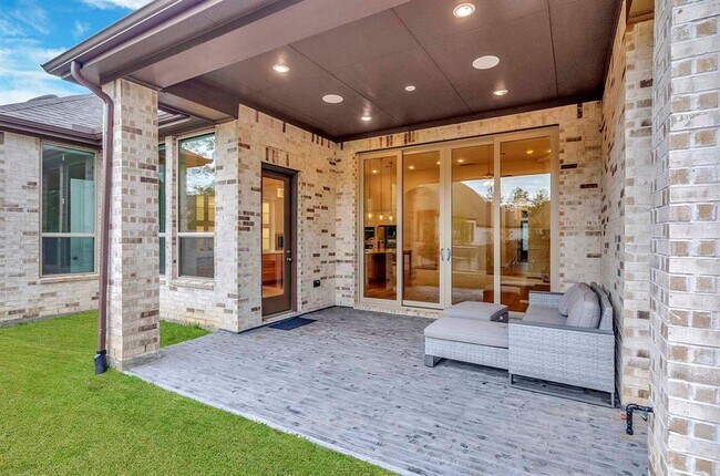 Building Photo - 279 Rivus Overlook Dr