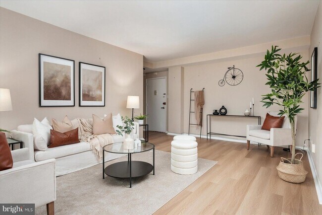 Building Photo - 4740 Connecticut Ave NW