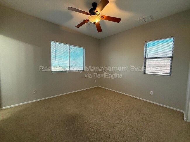 Building Photo - 35828 N Zachary Rd